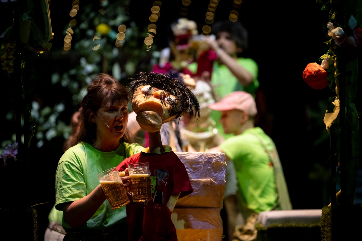 Schroffenstein: In Grund und Boden – Heimathafen Neukölln – Das Helmi und glanz&krawall inszenieren eine Punk-Oper frei nach Kleist 